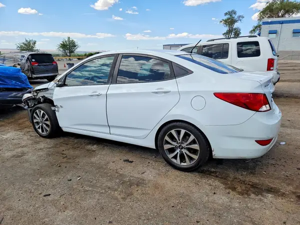 KMHCT4AE3HU250175 2017 HYUNDAI ACCENT - Image 2