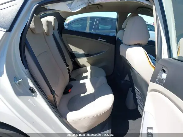 KMHCT4AE3HU263332 2017 HYUNDAI ACCENT - Image 8