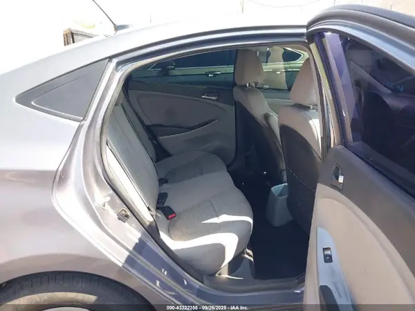KMHCT4AE3HU272595 2017 HYUNDAI ACCENT - Image 8