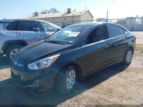 KMHCT4AE3HU275271 2017 HYUNDAI ACCENT - Image 2