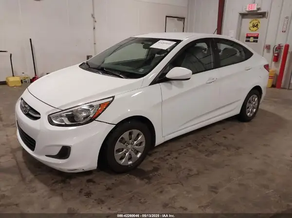 KMHCT4AE3HU283676 2017 HYUNDAI ACCENT - Image 2