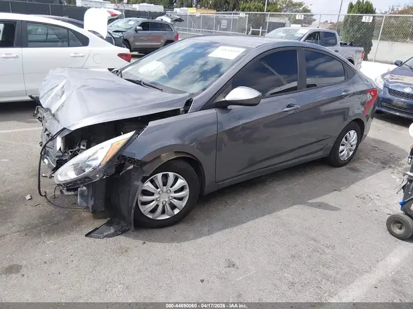 KMHCT4AE3HU298033 2017 HYUNDAI ACCENT - Image 2