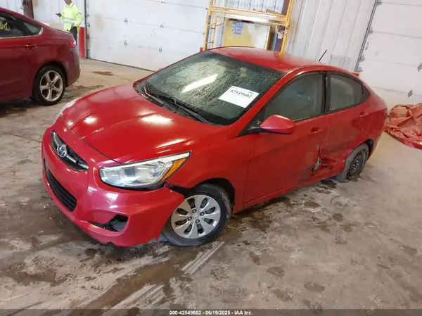 KMHCT4AE3HU298243 2017 HYUNDAI ACCENT - Image 2