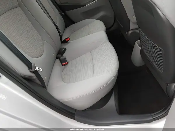 KMHCT4AE3HU318569 2017 HYUNDAI ACCENT - Image 8