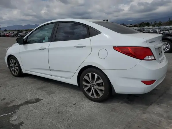 KMHCT4AE3HU327238 2017 HYUNDAI ACCENT - Image 2