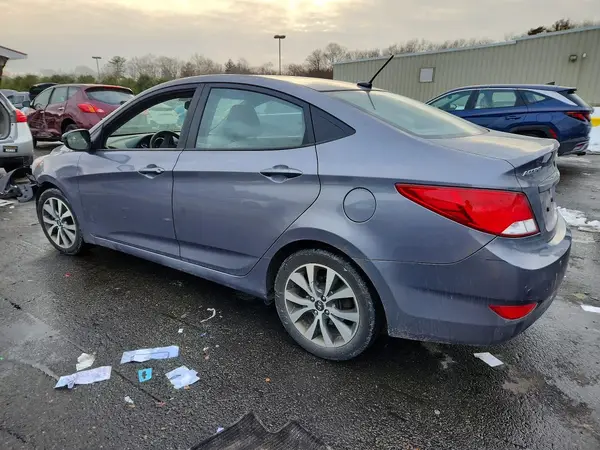 KMHCT4AE3HU330365 2017 HYUNDAI ACCENT - Image 2