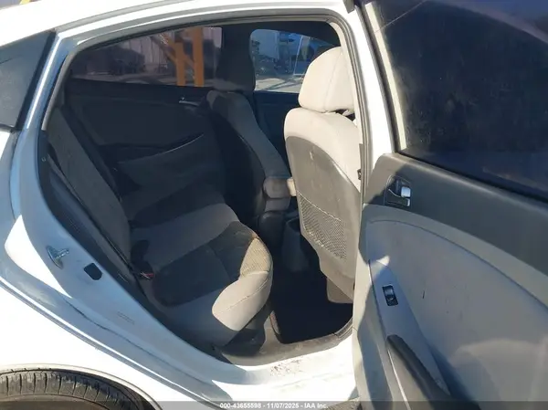 KMHCT4AE3HU336599 2017 HYUNDAI ACCENT - Image 8