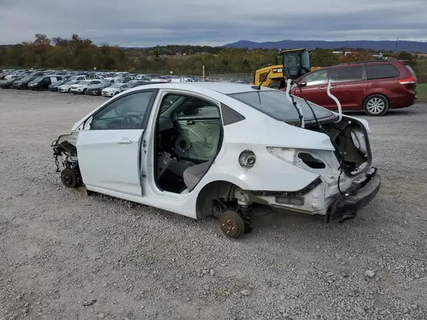 KMHCT4AE3HU367335 2017 HYUNDAI ACCENT - Image 2