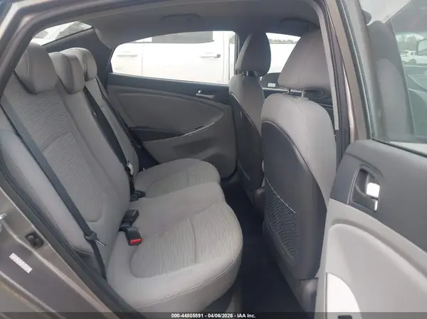 KMHCT4AE3HU369523 2017 HYUNDAI ACCENT - Image 8