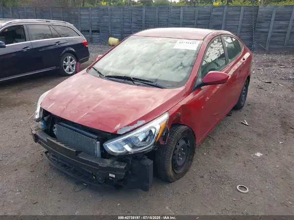 KMHCT4AE3HU377153 2017 HYUNDAI ACCENT - Image 2