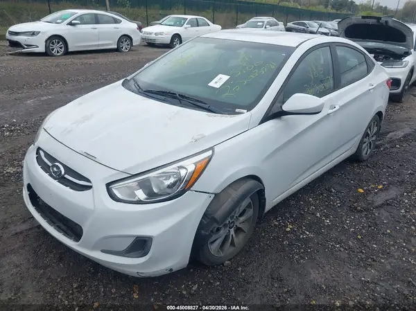 KMHCT4AE3HU379629 2017 HYUNDAI ACCENT - Image 2