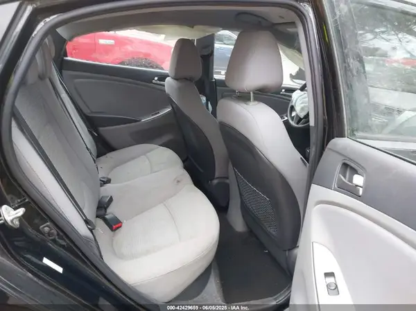 KMHCT4AE3HU379646 2017 HYUNDAI ACCENT - Image 8