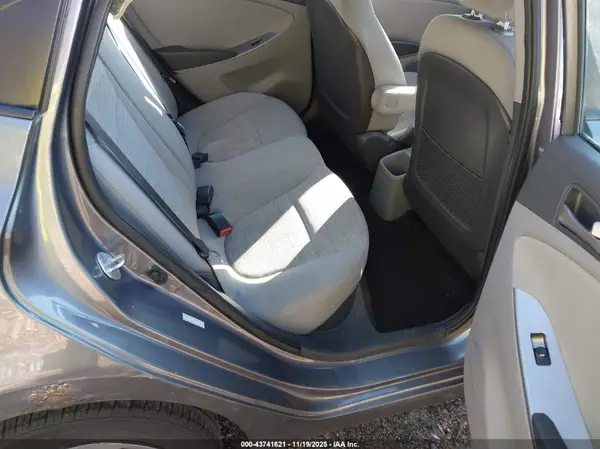 KMHCT4AE4GU007473 2016 HYUNDAI ACCENT - Image 8