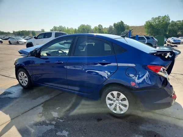 KMHCT4AE4GU018974 2016 HYUNDAI ACCENT - Image 2