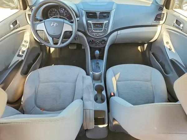 KMHCT4AE4GU029781 2016 HYUNDAI ACCENT - Image 8