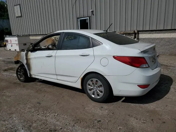 KMHCT4AE4GU036374 2016 HYUNDAI ACCENT - Image 2