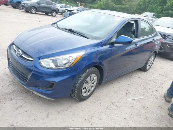 KMHCT4AE4GU038917 2016 HYUNDAI ACCENT - Image 2