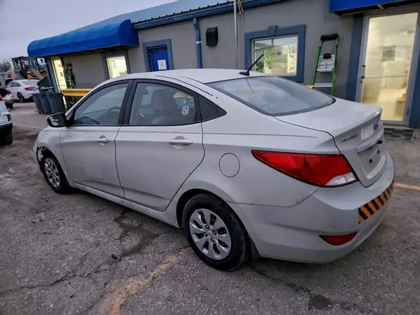 KMHCT4AE4GU064532 2016 HYUNDAI ACCENT - Image 2