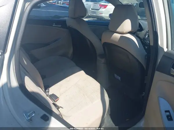 KMHCT4AE4GU078477 2016 HYUNDAI ACCENT - Image 8