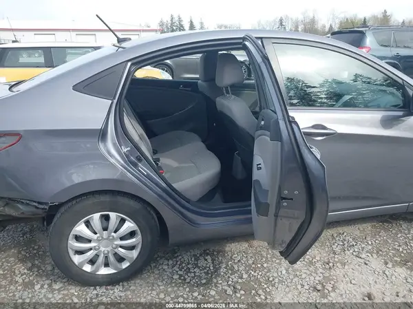 KMHCT4AE4GU082920 2016 HYUNDAI ACCENT - Image 8