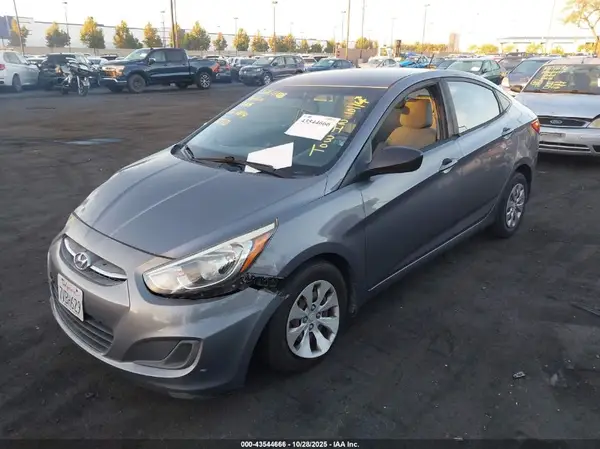 KMHCT4AE4GU083033 2016 HYUNDAI ACCENT - Image 2