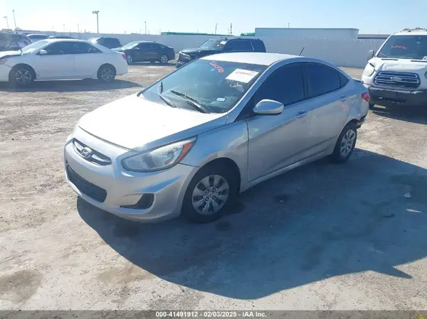 KMHCT4AE4GU104978 2016 HYUNDAI ACCENT - Image 2