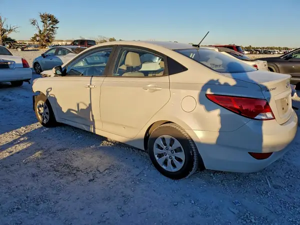 KMHCT4AE4GU106620 2016 HYUNDAI ACCENT - Image 2