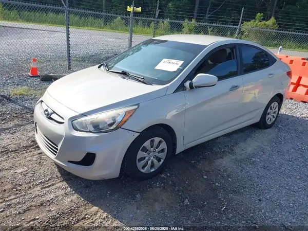 KMHCT4AE4GU115057 2016 HYUNDAI ACCENT - Image 2