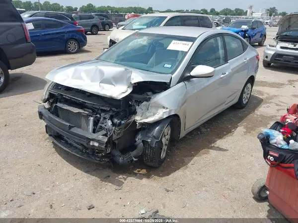 KMHCT4AE4GU116564 2016 HYUNDAI ACCENT - Image 2