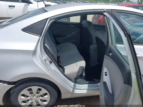 KMHCT4AE4GU116564 2016 HYUNDAI ACCENT - Image 8