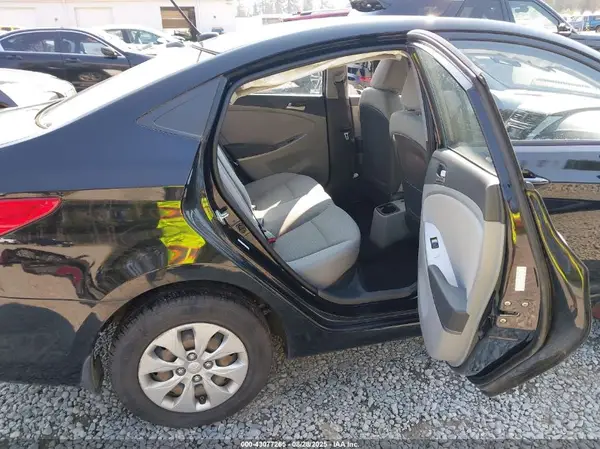 KMHCT4AE4GU121084 2016 HYUNDAI ACCENT - Image 8