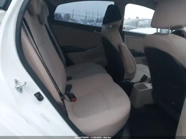 KMHCT4AE4GU137575 2016 HYUNDAI ACCENT - Image 8