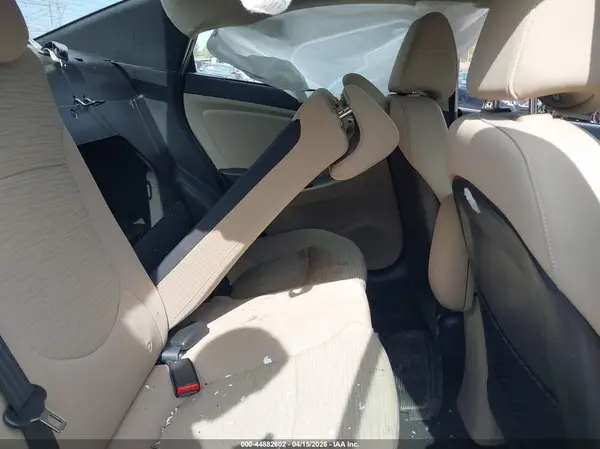KMHCT4AE4GU162606 2016 HYUNDAI ACCENT - Image 8