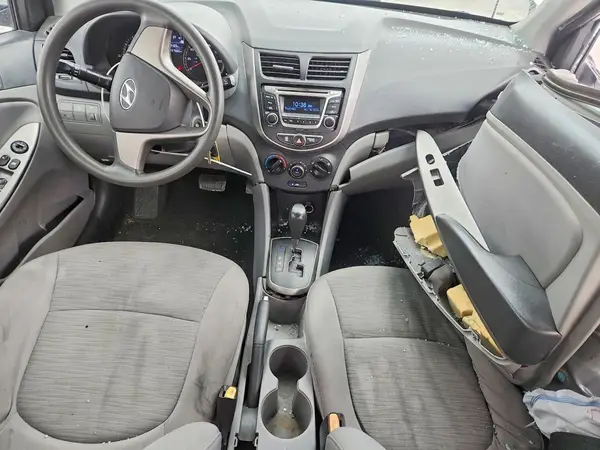 KMHCT4AE4GU942685 2016 HYUNDAI ACCENT - Image 8