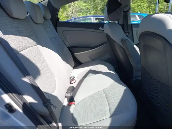 KMHCT4AE4GU942718 2016 HYUNDAI ACCENT - Image 8