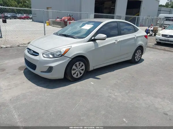 KMHCT4AE4GU943674 2016 HYUNDAI ACCENT - Image 2