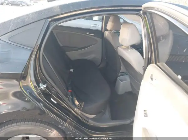 KMHCT4AE4GU948065 2016 HYUNDAI ACCENT - Image 8