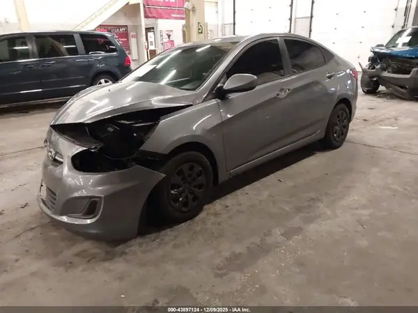 KMHCT4AE4GU967568 2016 HYUNDAI ACCENT - Image 2
