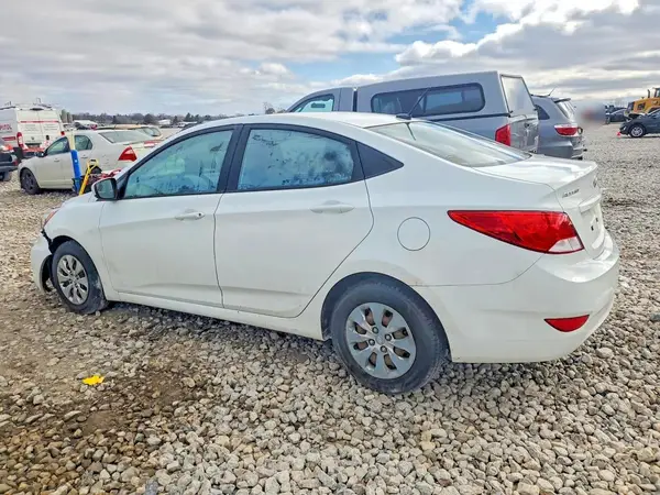 KMHCT4AE4GU977131 2016 HYUNDAI ACCENT - Image 2