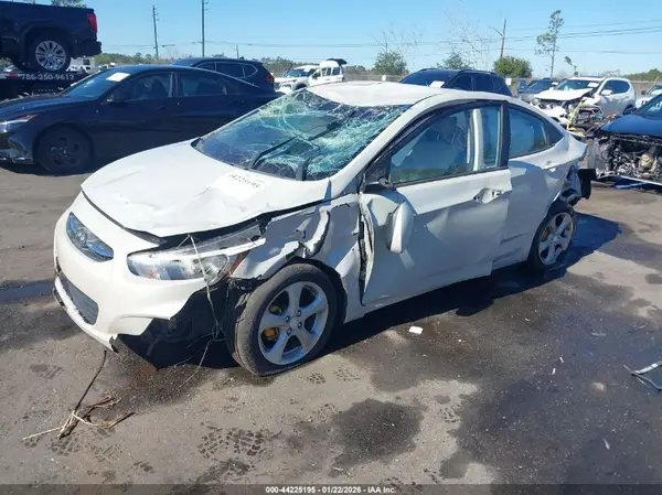 KMHCT4AE4GU982880 2016 HYUNDAI ACCENT - Image 2