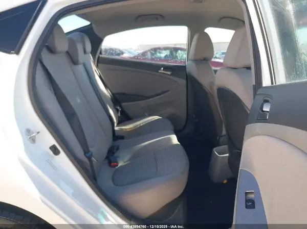 KMHCT4AE4HU194425 2017 HYUNDAI ACCENT - Image 8
