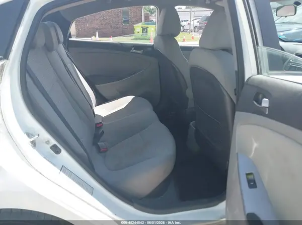 KMHCT4AE4HU201390 2017 HYUNDAI ACCENT - Image 8