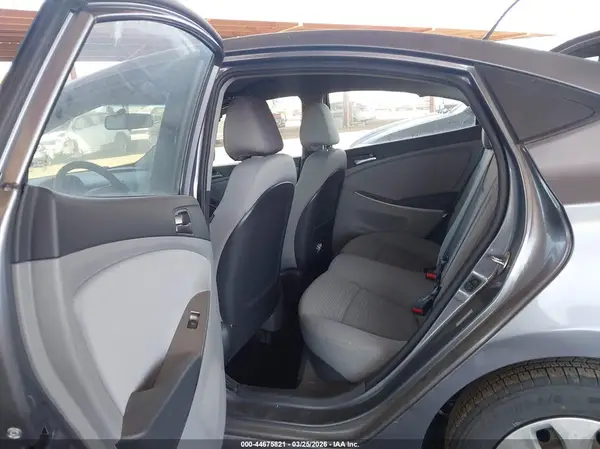 KMHCT4AE4HU220702 2017 HYUNDAI ACCENT - Image 8