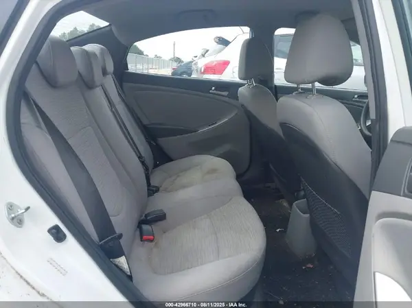 KMHCT4AE4HU222157 2017 HYUNDAI ACCENT - Image 8