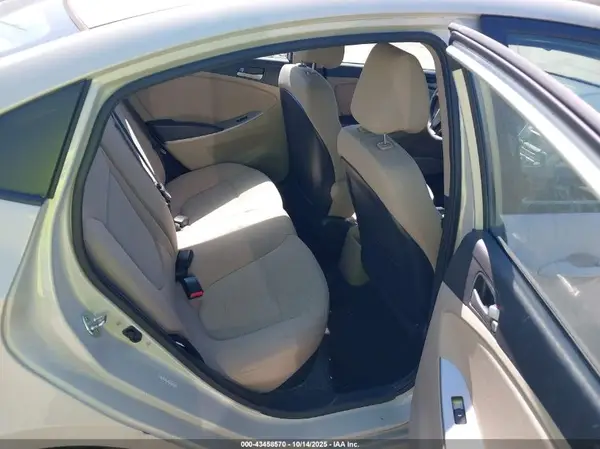 KMHCT4AE4HU222899 2017 HYUNDAI ACCENT - Image 8