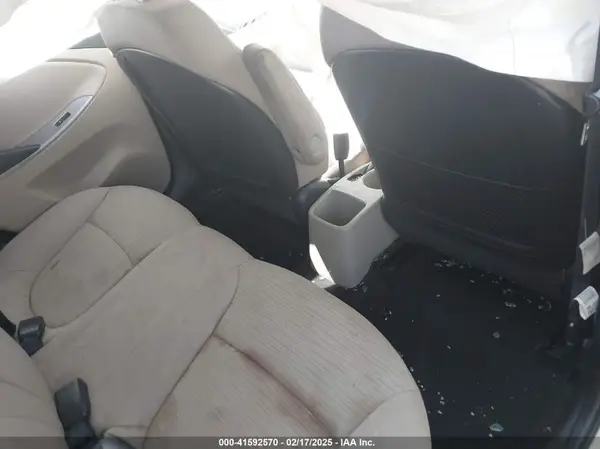 KMHCT4AE4HU224796 2017 HYUNDAI ACCENT - Image 8