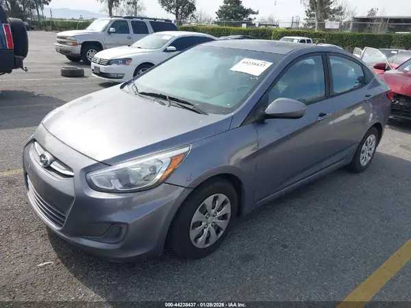 KMHCT4AE4HU236964 2017 HYUNDAI ACCENT - Image 2