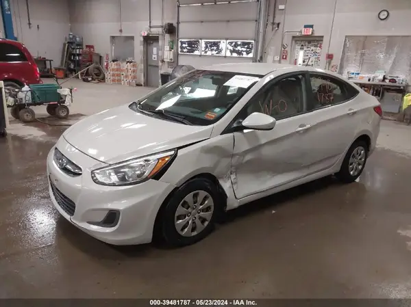 KMHCT4AE4HU239346 2017 HYUNDAI ACCENT - Image 2