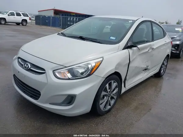 KMHCT4AE4HU251822 2017 HYUNDAI ACCENT - Image 2