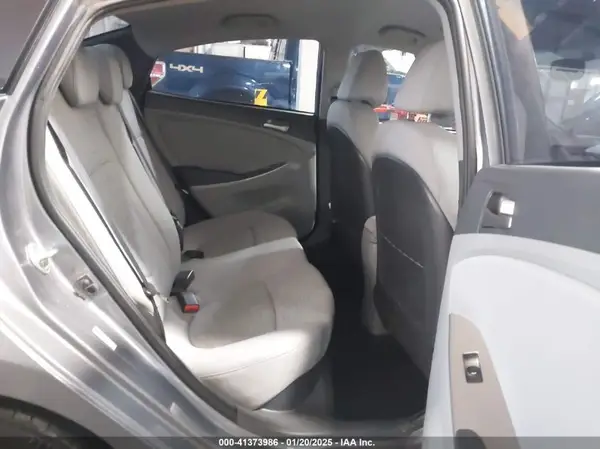 KMHCT4AE4HU255076 2017 HYUNDAI ACCENT - Image 8